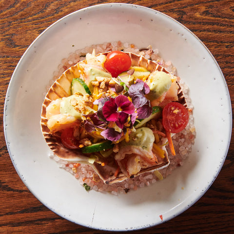 7. UDANG SALAD  Grillet tigerreje med mangosalat, basilikummayo og  coriander Forbinding